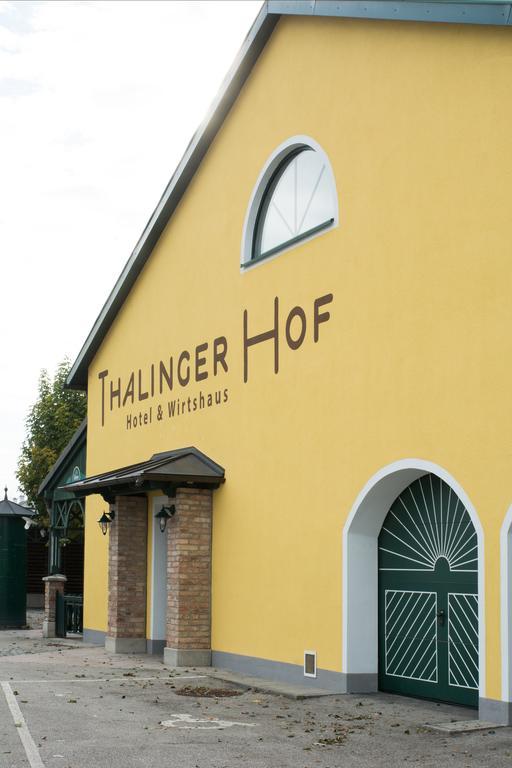Thalinger Hof Hotel Kronstorf Exterior foto